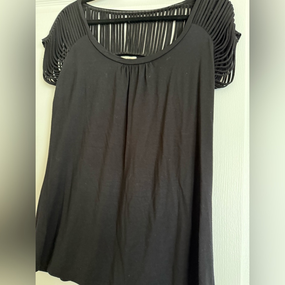 Cache Black Women's Top with Ribbed Sleeves and top of the back, cute design
